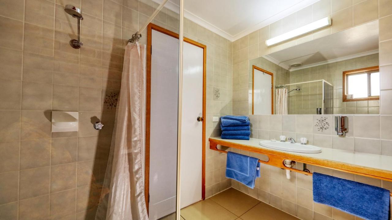 Tooleybuc Club Motor Inn מראה חיצוני תמונה